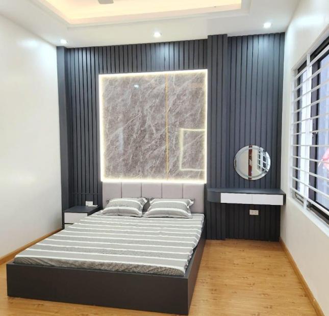 BÁN NHÀ LÔ GÓC PHỐ PHƯƠNG LIỆT , QUẬN THANH XUÂN 49M , 5 TẦNG, MT4.5M, NGÕ Ô TÔ THÔNG. CHỈ HƠN 5 TỶ