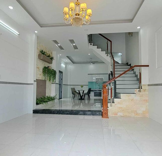Mặt Tiền Kinh Doanh Víp - Trường Thọ - Thủ Đức - 90M2 - 5 Tầng - 6PN - Giá Chỉ 15 Tỷ.