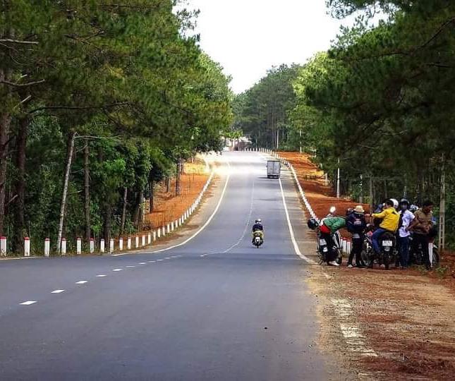 Cần chuyển nhượng lô đất tại Đường Y Bom Khu du lịch Măng Đen, Đại Ngàn.