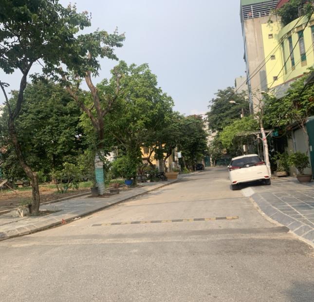 Bán gấp 90m đất tái định cư X6 Thạch Bàn phù hợp làm văn phòng, công ty, phòng khám