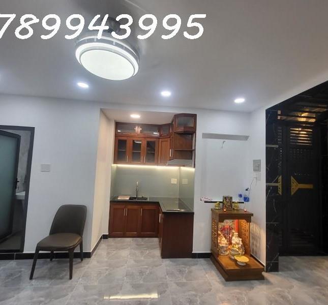 Bán nhà lê hồng phong, quận 10, 34m2, 3 lầu, 3pn, nhà mới chủ tặng nội thất, giá 4tỷ35