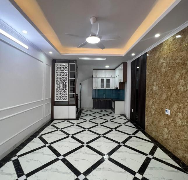 Chính chủ bán nhà Bắc Từ Liêm ô tô đậu cổng giá chỉ 2,3x tỷ ( còn thương lượng )