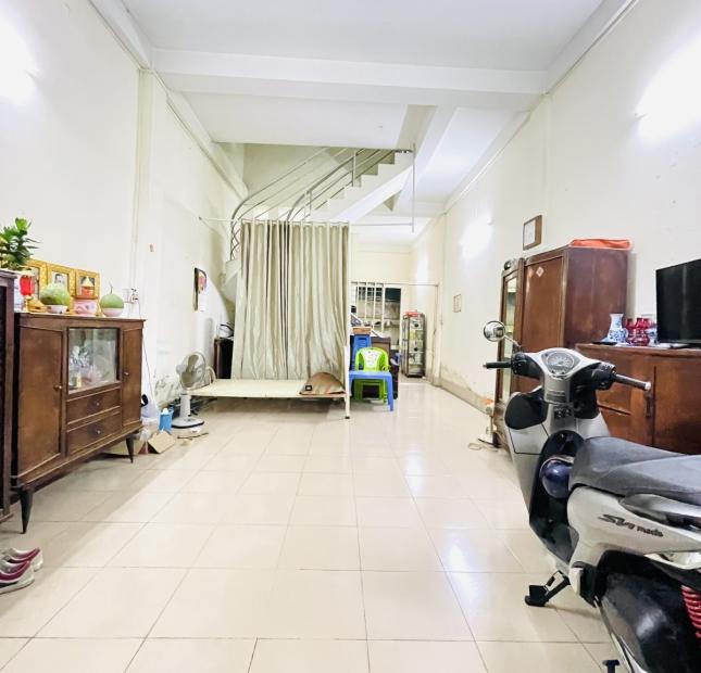 Bán nhà hẻm xe tải đường Thoại Ngọc Hầu Phú Thạnh Tân Phú