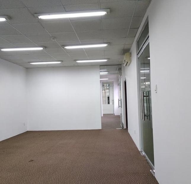 Cho Thuê nhà ngang 5m NGUYỄN CHÍ THANH, Quận 10, 450m2, 55tr