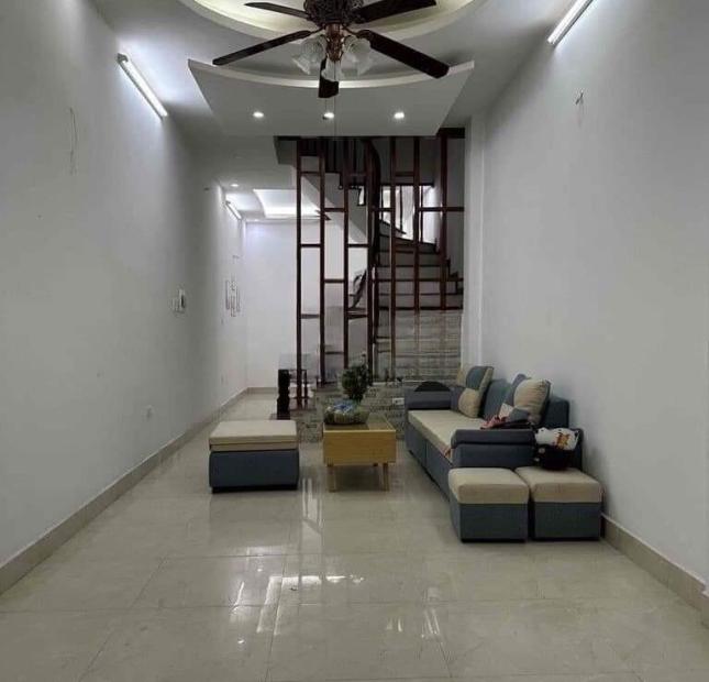 Cho Thuê Nhà Nguyên Căn Đẹp Hào Nam, Đống Đa
