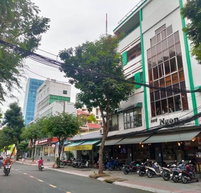 Gần GEM CENTER, Giảm 17 tỷ còn 31 tỷ, bán nhà mặt tiền Phường Dakao, Quận 1