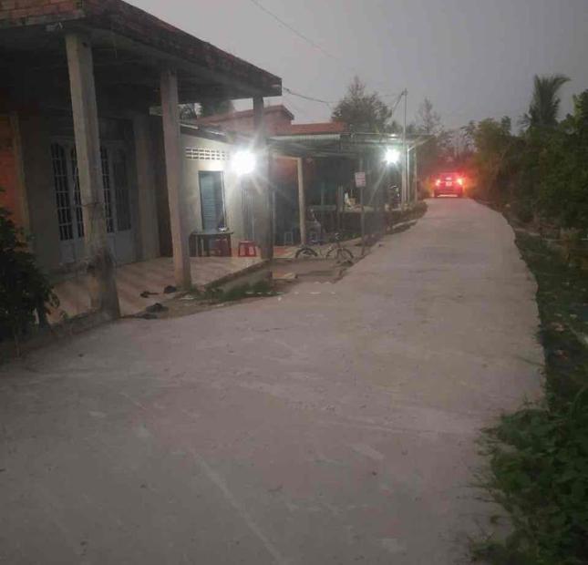 Chính Chủ Cần Bán Nhà Mặt Tiền Giá Rẻ.