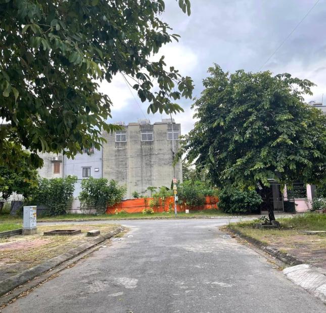 BÁN LÔ B3-21 KĐT CAO XANH,HÀ KHÁNH A.DT:90M2,MT:6M VIEW VƯỜN HOA