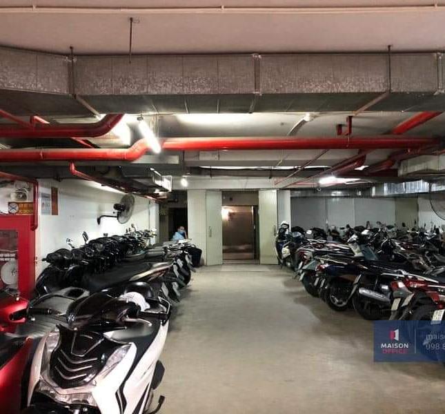 Mặt phố Liễu Giai, Ba Đình 630m2, 12 tầng, nhỉnh: 200 tỷ, mt: 20m, lô góc, cho thuê 1.1 tỷ