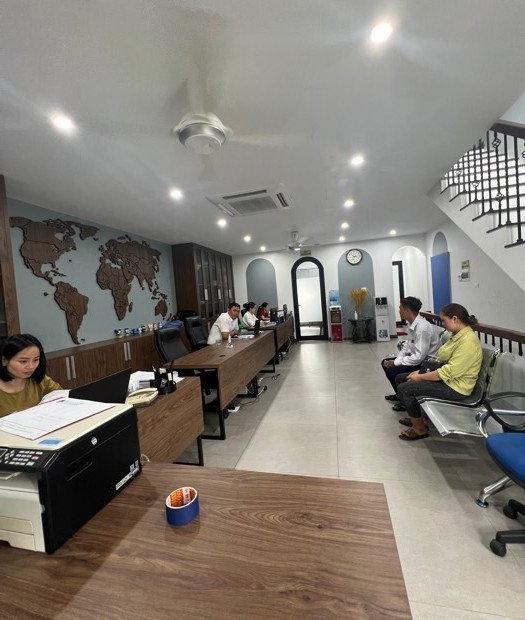 Bán nhà Trung Tâm Cầu Giấy - Phân Lô - Ô Tô Tránh - Vỉa hè - Kinh Doanh - Văn Phòng 100m x MT 6m