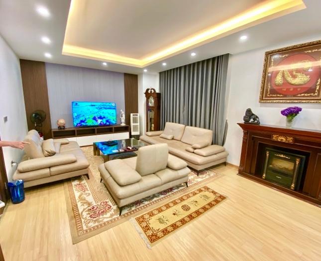 Bán nhà phố Trần Quốc Hoàn- Cầu Giấy- Ô Tô Tránh-Kinh Doanh-Văn Phòng-DT 60m x MT 5m