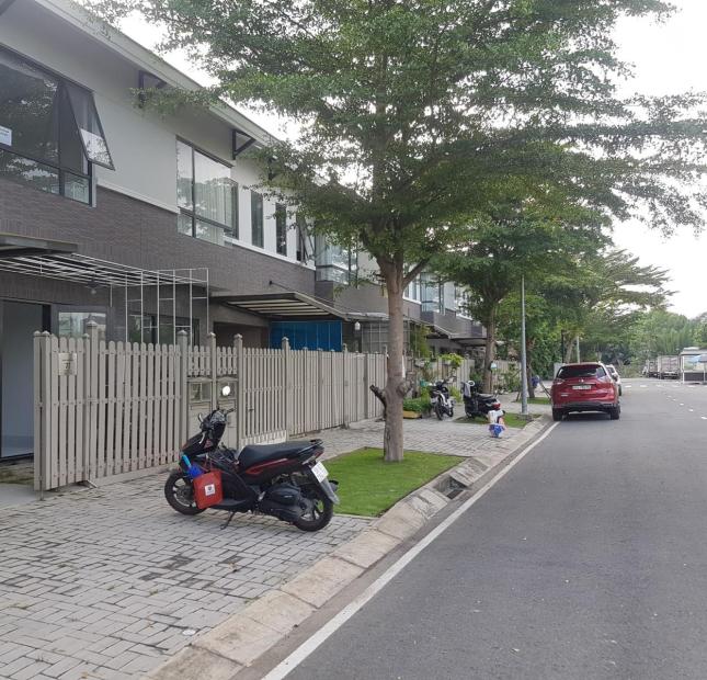 Chính chủ cho thuê nhà phố liền kề Camellia mặt tiền đường số 8, Xã Bình Hưng, Bình Chánh, Hồ Chí