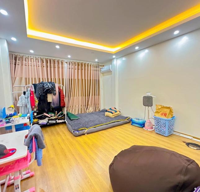 NHÀ ĐẸP PHẠM NGỌC THẠCH 34M2, 5 TẦNG, LÔ GÓC, 10M RA Ô TÔ, GIÁ NHỈNH 4 TỶ