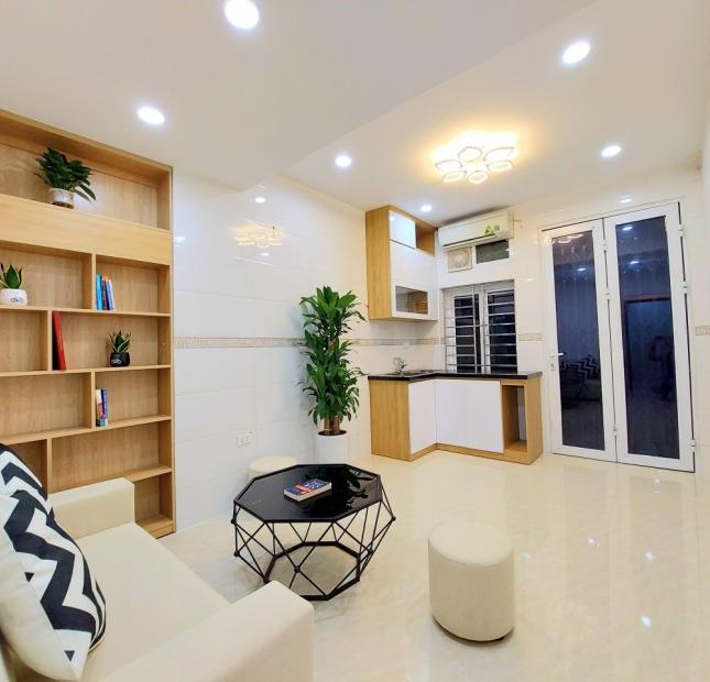 Bán nhà tập thể phố 8/3 , 30m2 , sổ đỏ chính chủ, Nhỉnh 1 Tỷ.