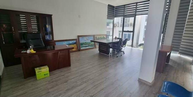 MẶT HOÀNG CẦU, ĐỐNG ĐA, 160 M² * 9 TẦNG THANG MÁY, VIEW HỒ, QUÁ HIẾM, NHỈNH 100 TỶ   