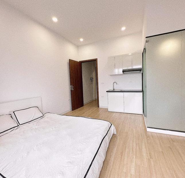 Bán nhà Khương Đình 40m x 5 tầng, mt: 4m
Giá chào: 6.48 tỷ thương lượng