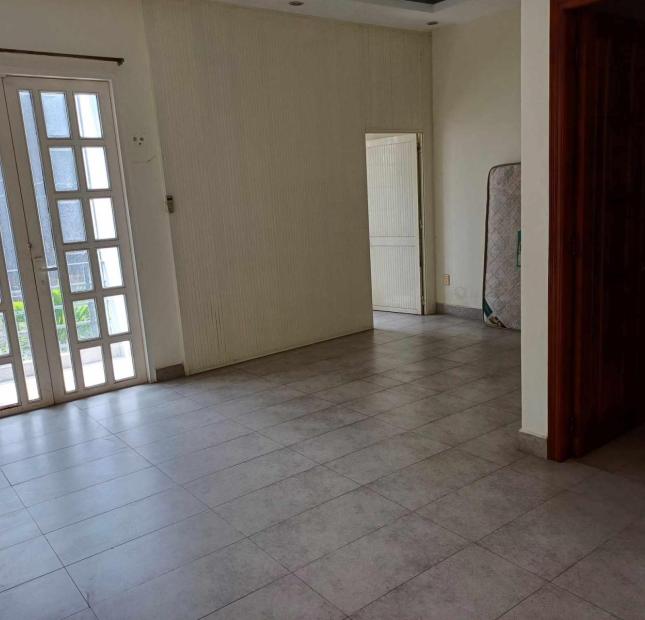 23101656-Hẻm 5m, Đông Hưng Thuận Q.12, 98m2 ngang 5.5m, BTCT, SHR hoàn công đủ, CHỈ 5.6 tỷ