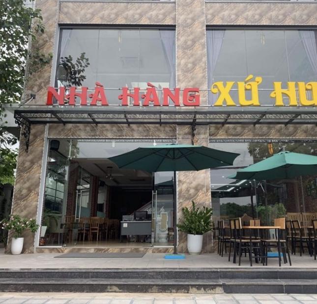 Cho thuê nhà 2 tầng, diện tích đất 320m2 đường 13m tại Việt Hưng vị trí kinh doanh