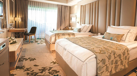 246/ Bán khách sạn 18 phòng mới đẹp khu Á Châu view hồ.