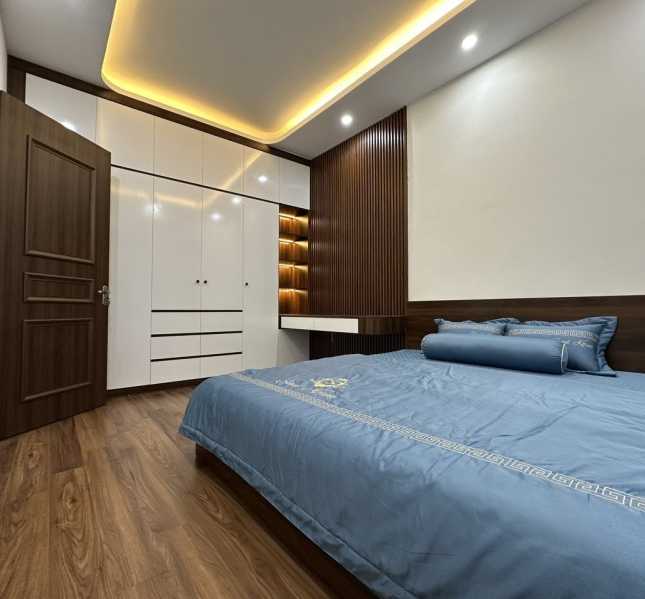 Bán nhà Phường Trần Phú, mới đẹp, nở hậu, ô tô, kinh doanh, 44m2, 5 tầng, chỉ 6.14 tỷ.