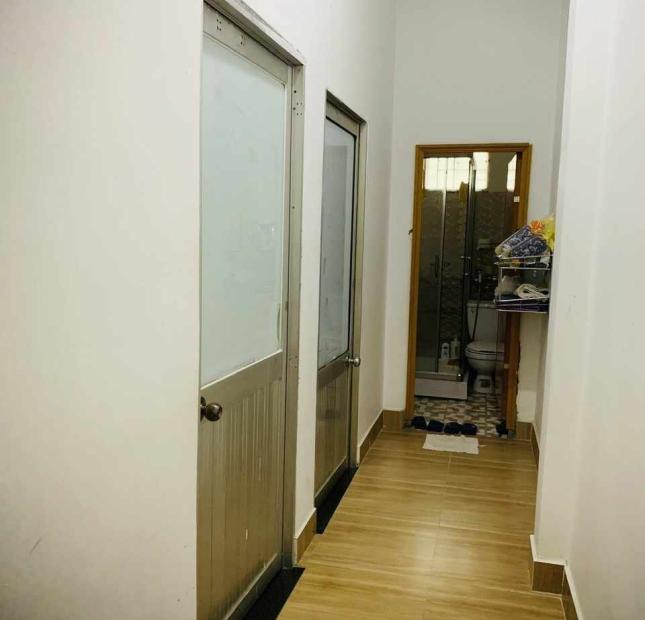 Bán nhà vị trí tuyệt đẹp, 84mz, BTCT,4.5mx18.5m, chỉ 3tỷ, Hiệp thành,Q12.