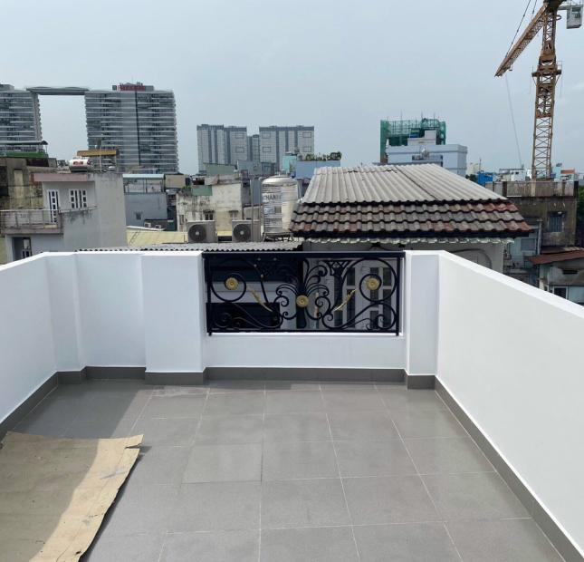 Nhà mới tinh - gần đường Trần Hưng Đạo - 5 tầng mới + full nội thất 