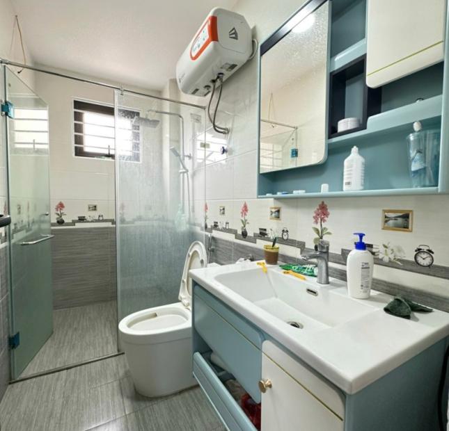 Bán nhà 5 tầng mới Nguyễn Văn Cừ,Long Biên 50m2,Mt5m,lô góc nhỉnh 6 tỷ