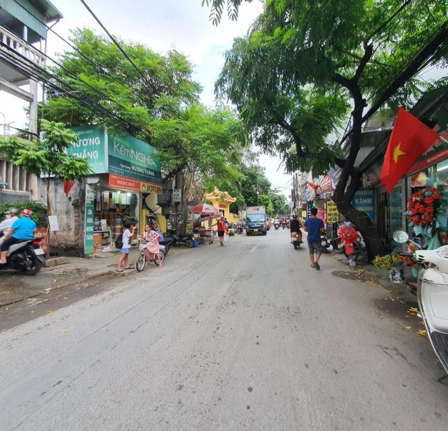 Bán nhà Trần Cung 106m x 3 tầng, mt: 8.8m
Giá chào: 13.6 tỷthương lượng