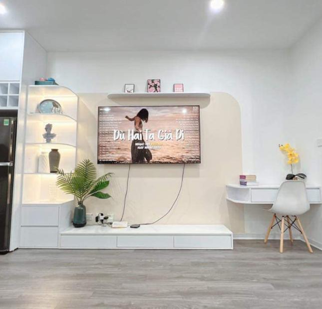 TUYỆT !! Bán chung cư Eurowindow Multi Complex 75m 2PN 2WC
LÔ GÓC TẶNG NT slot oto