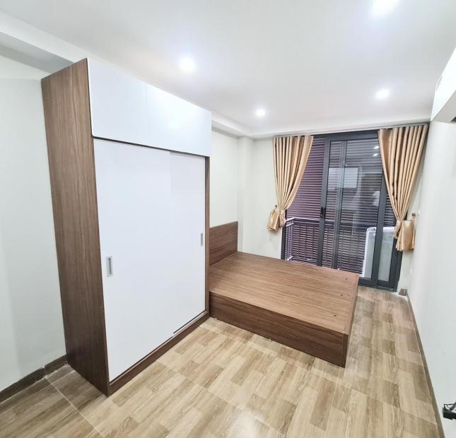 Bán tòa CCMN Lê Văn Lương , ngõ nông, rộng, 120m, 7T, TM, Dt khủng 17 tỷ