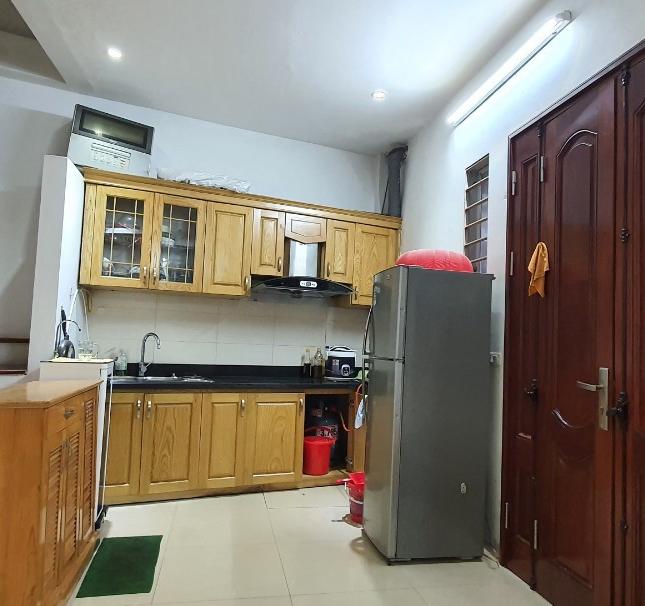 Cần Bán Nhà Đường Nguyễn Trãi tặng nội thất  45m 4tầng MT 6m chỉ 3,7  tỷ.