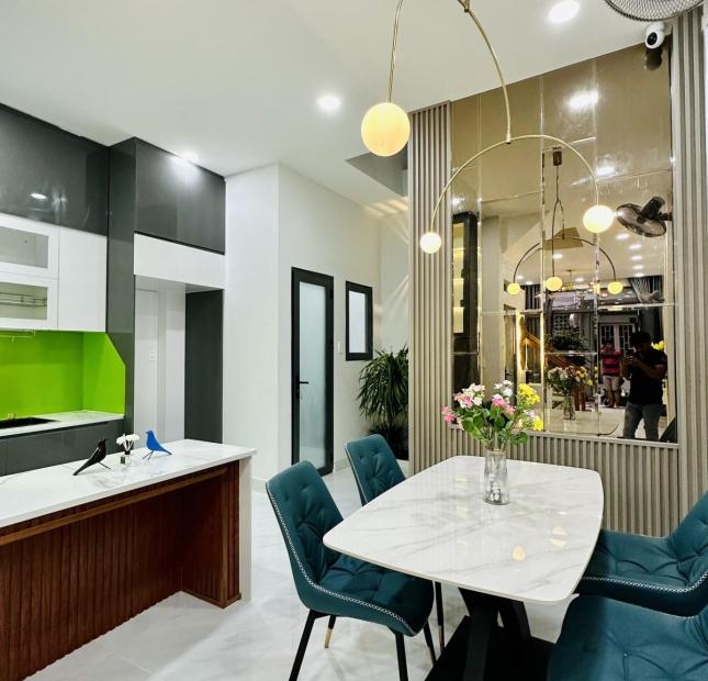 🌹NHÀ ĐẸP 4TẦNG BTCT- 55M2 NỞ HẬU, NỘI THẤT CAO CẤP,
HÀNG HIẾM-HÒA HƯNG-NHỈNH 8TỶ