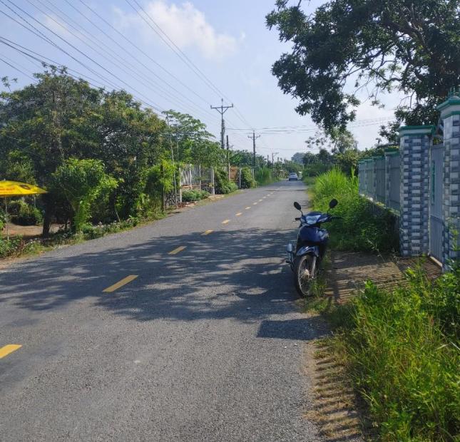 HOT HOT !!! NHÀ CHÍNH CHỦ - GIÁ CỰC RẺ - BÁN GẤP Tại Đa Phước Hội, Mỏ Cày Nam, Bến Tre
