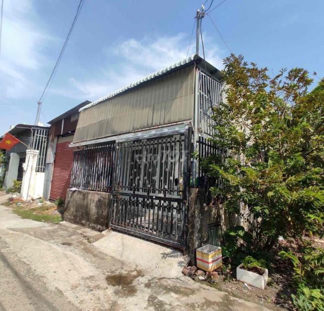 Về quê ở luôn nên bán lại miếng đất gần Làng Đại Học Cổng Xanh 980tr