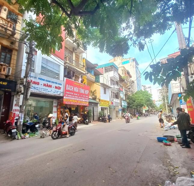 Bán gấp nhà MP Hoàng Văn Thái ô tô KD sầm uất 45m 5Tg MT 4,2m Chỉ 15 tỷ LHCC.