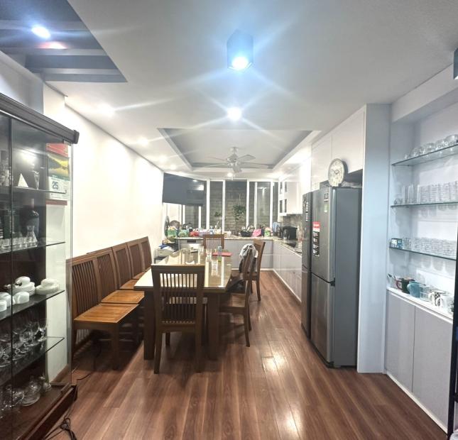 Bán nhà mặt ngõ Vương Thừa Vũ 64m x 5 tầng, mt: 3.6m, ô tô đõ cửa, mặt ngõ sát phố