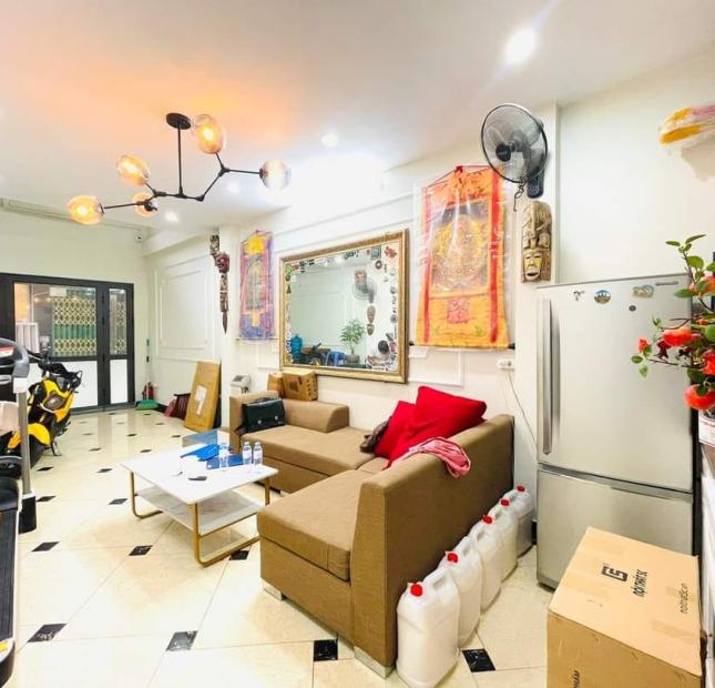 Bán nhà 90 Quan Nhân 41m x 6 tầng, mt: 3.8m, lô góc, 2 thoáng, ô tô đỗ cửa, kinh doanh tốt