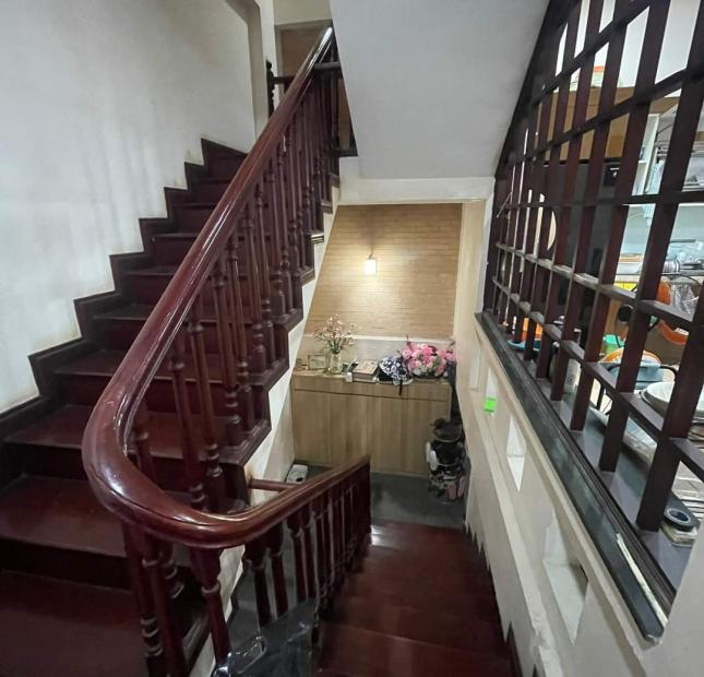 NHÀ ĐẸP NGUYỄN KHÁNH TOÀN CẦU GIẤY LÔ GÓC NGÕ THÔNG Ô TÔ >21 TỶ 70M 5T