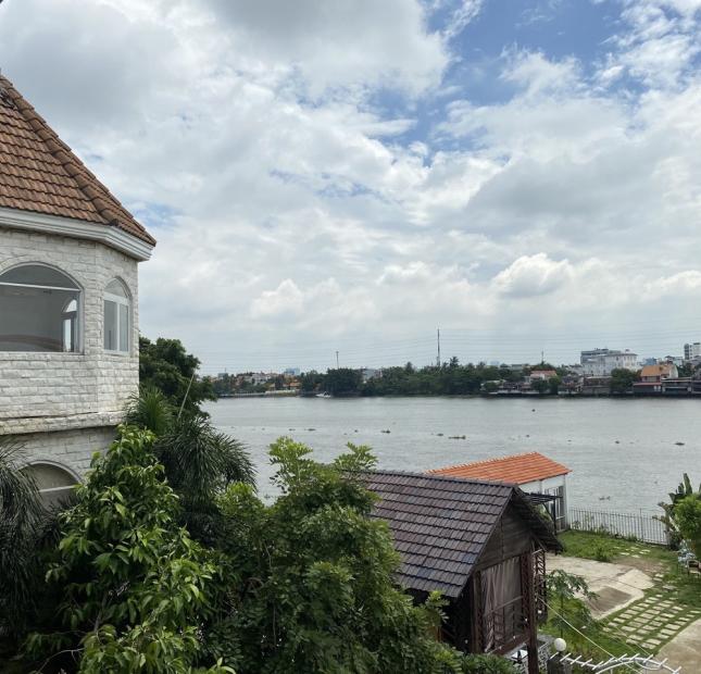 Cần bán Biệt Thự View Sông Sài Gòn Bình Lợi ,P.13,BT ,10x18 ,3T mới giá 16.5 tỷ 