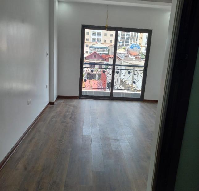 Bán nhà 58 Hoàng Đạo Thành 49m x 7 tầng, mt: 3.6m
ô tô đỗ, tránh
