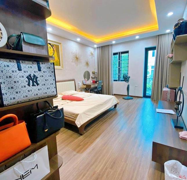 [ CỰC CHẤT] BÁN NHÀ PHỐ NGUYỄN ĐÌNH THI 65M2, 5T, 3 THOÁNG, 20M RA HỒ, Ô TÔ TRÁNH.
