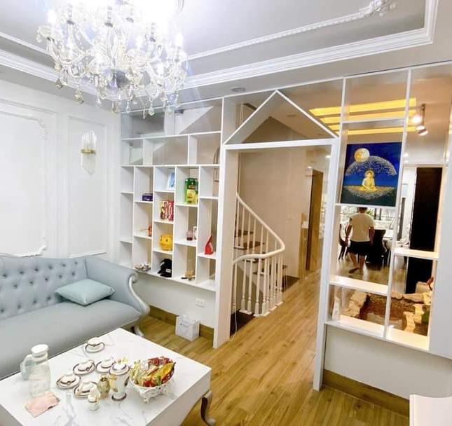 BÁN TRẦN QUANG DIỆU ĐỐNG ĐA PHÂN LÔ VỈ HÈ ÔTÔ KINH DOANH >16 TỶ 56M 6T
