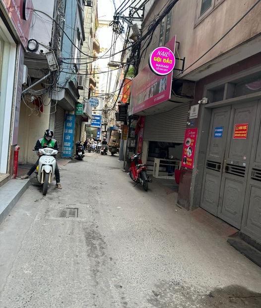 Chính chủ cần bán chung cư mini địa chỉ: ngay đầu ngõ 213 Giáp Nhất - Ngã Tư Sở - Thanh Xuân – Hà