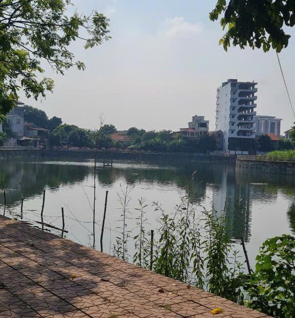 Bán đất lô góc view hồ xây biệt thự mặt đường Điện Biên Phủ, Tích Sơn, Vĩnh Yên, Vĩnh Phúc. Lh: 0986934038