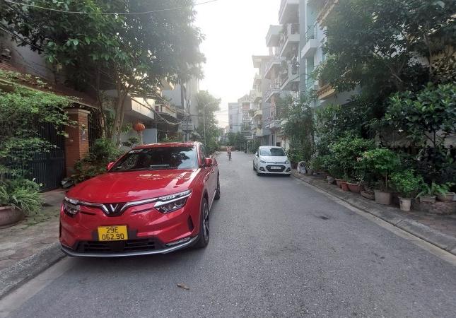NHÀ ĐẸP NGỌC THỤY – 2 MẶT THOÁNG – VIEW CÔNG VIÊN – VỊ TRÍ ĐẸP HIẾM CÓ
