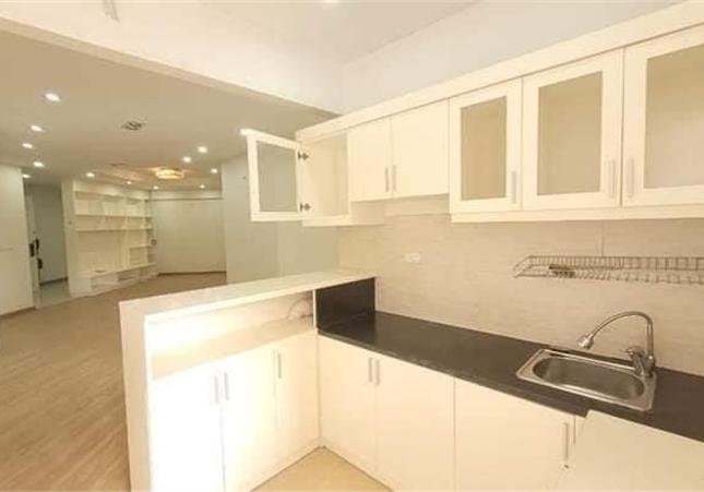Hàng Hiếm! Tầng đẹp diện tích 122m2 3PN giá 5 Tỷ tòa  24T Hoàng đạo thúy