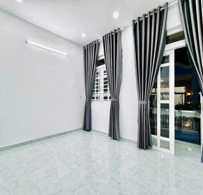 BánNhà mới100% NguyễnVănLượng P17 GòVấp DTSD120M 3tầng Giá4tỷ53 FullNT