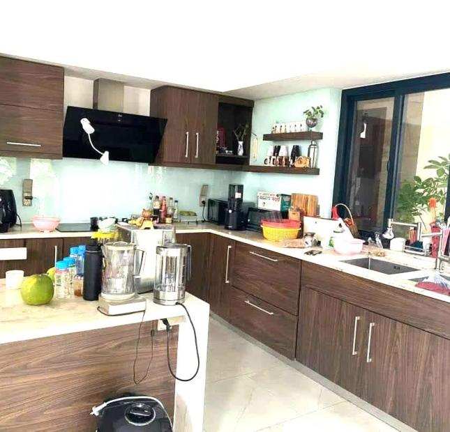 Bán nhà MTKD Lê Văn Lương, Phước Kiển, 170m2 chỉ :12 tỷ sát Phú Mỹ Hưng Q7