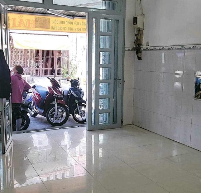 Bình Hưng Hoà B: Bán nhà 2 lầu 39m2, giá 2.75 tỷ
