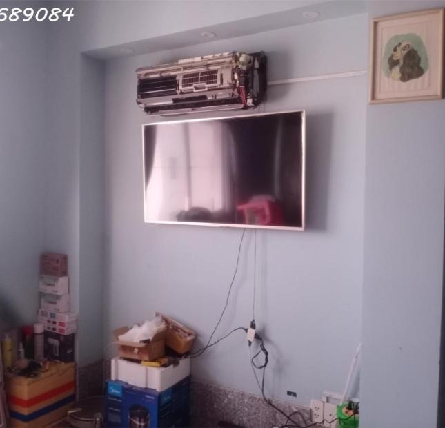 Chủ ngộp bán gấp chung cư q.Bình Tân TP HCM,ngay chợ bà Hom,khu cn Tân Tạo, Cty Pouchen